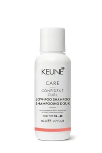 Confident Curl Low-Poo Shampoo auf keune.ch: Die perfekte Wahl für lockiges Haar. Dieses wenig schäumende Reinigungsmittel entfernt Unreinheiten, während es Feuchtigkeit spendet.